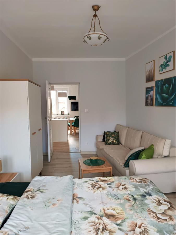Szmaragdowy Apartament Przy Ulicy Opolskiej Tarnowskie Gory Ngoại thất bức ảnh