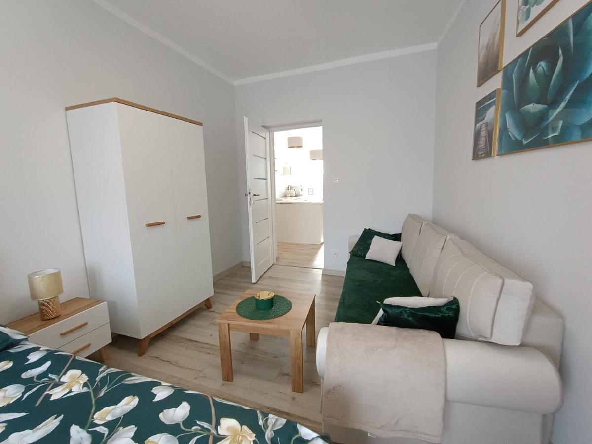 Szmaragdowy Apartament Przy Ulicy Opolskiej Tarnowskie Gory Ngoại thất bức ảnh